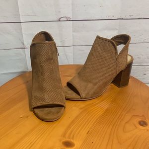 Steve Madden Sz 10 Perforated CODY SlingBack Peeptoe Booties Shoe Boots leather